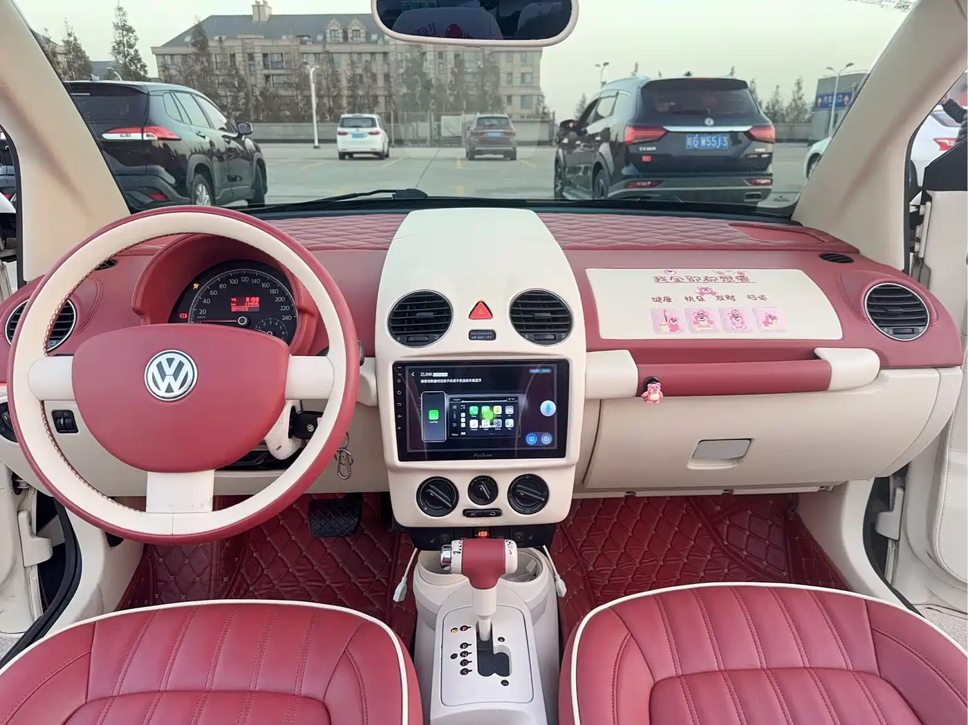 Volkswagen Beetle 2009 2.0 AT Top Convertible фото 14