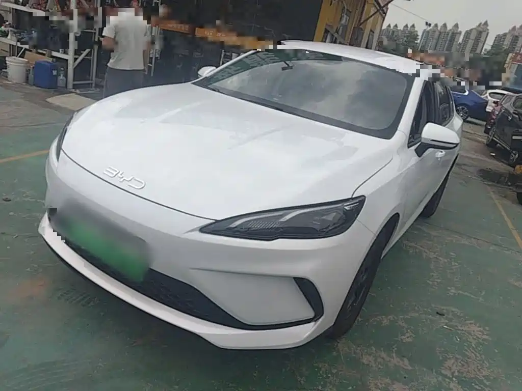 BYD Hai Bao 05 DM-i 2026 DM-i 128KM Luxury