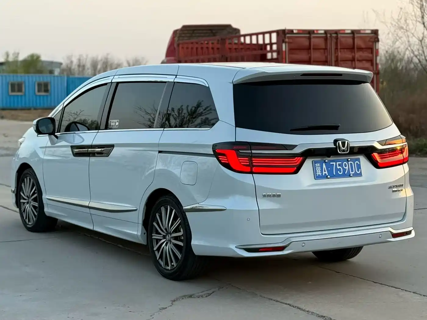 Honda Elysion 2024 2024 2.0L e:HEV Luxury Edition