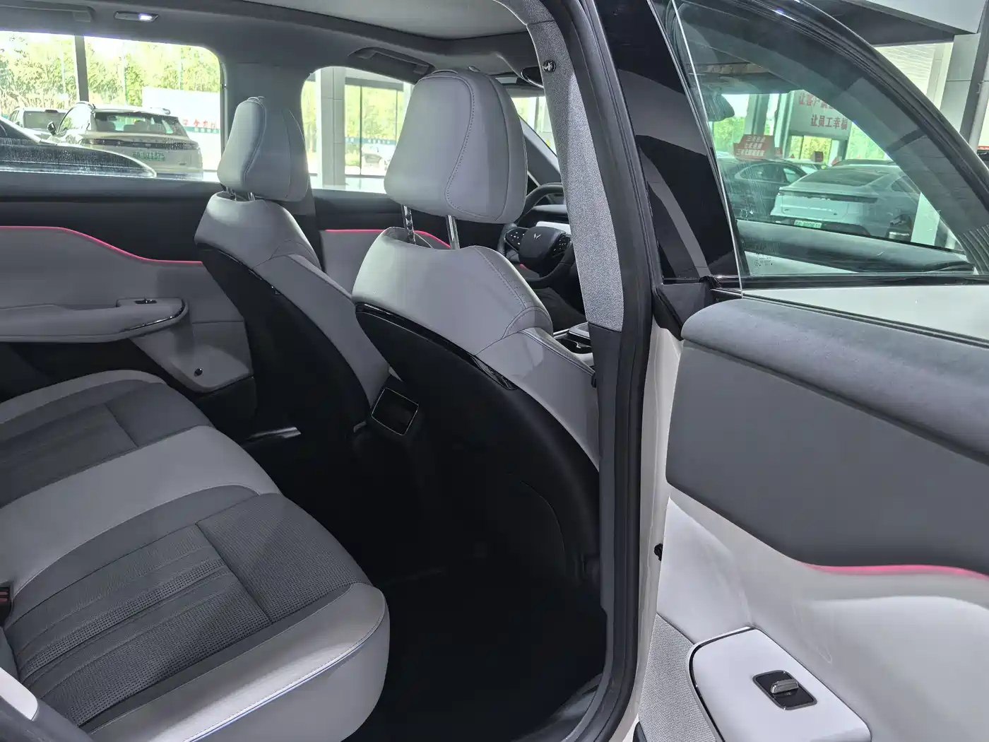 Voyah Auto Voyah Zhiyin 2024 Long Range Smart Edition фото 7