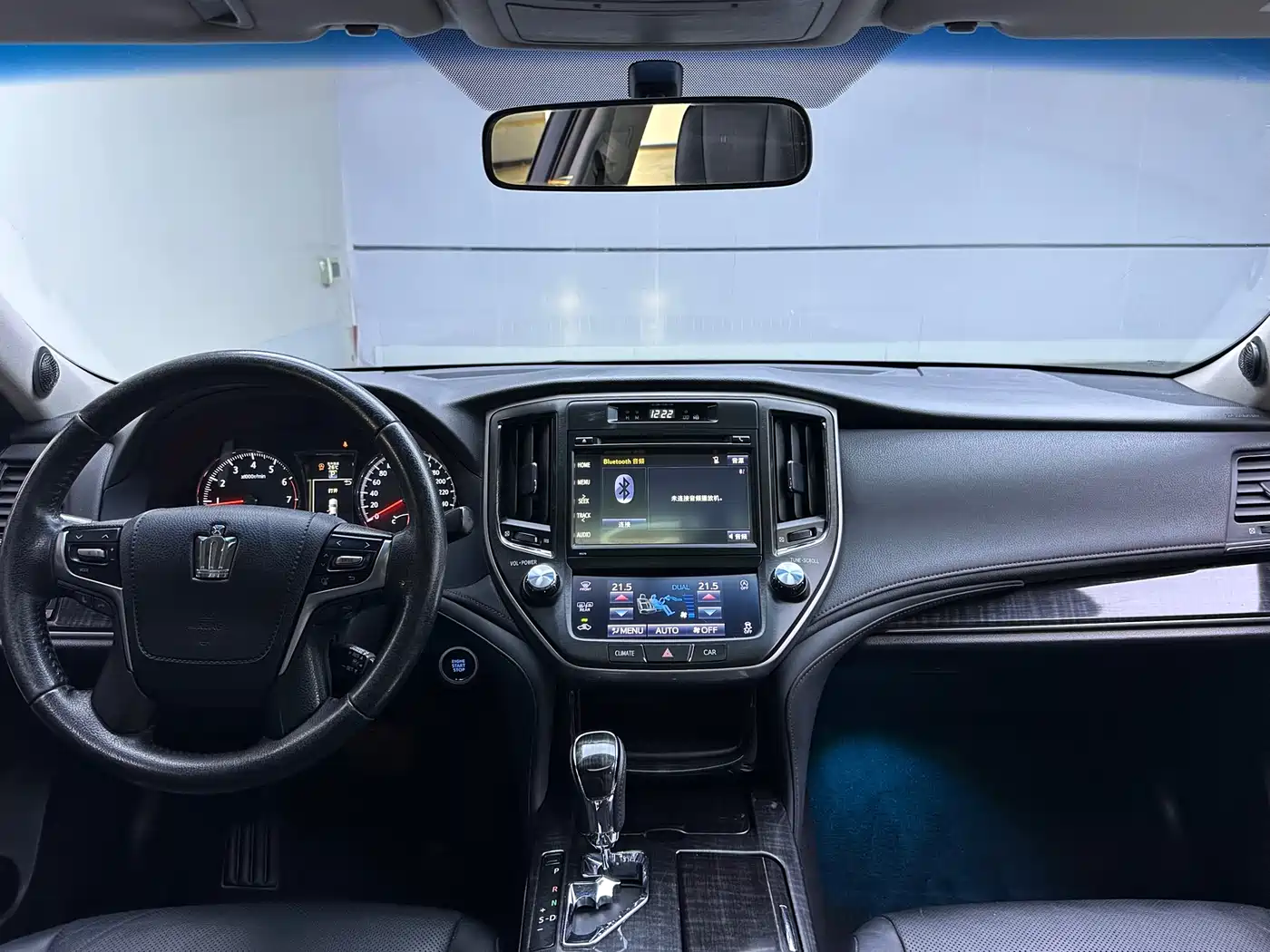 Toyota Crown 2015 2.0T Fashion фото 6