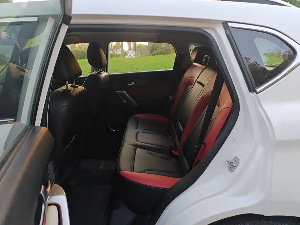 Photo 16 - Haval H2