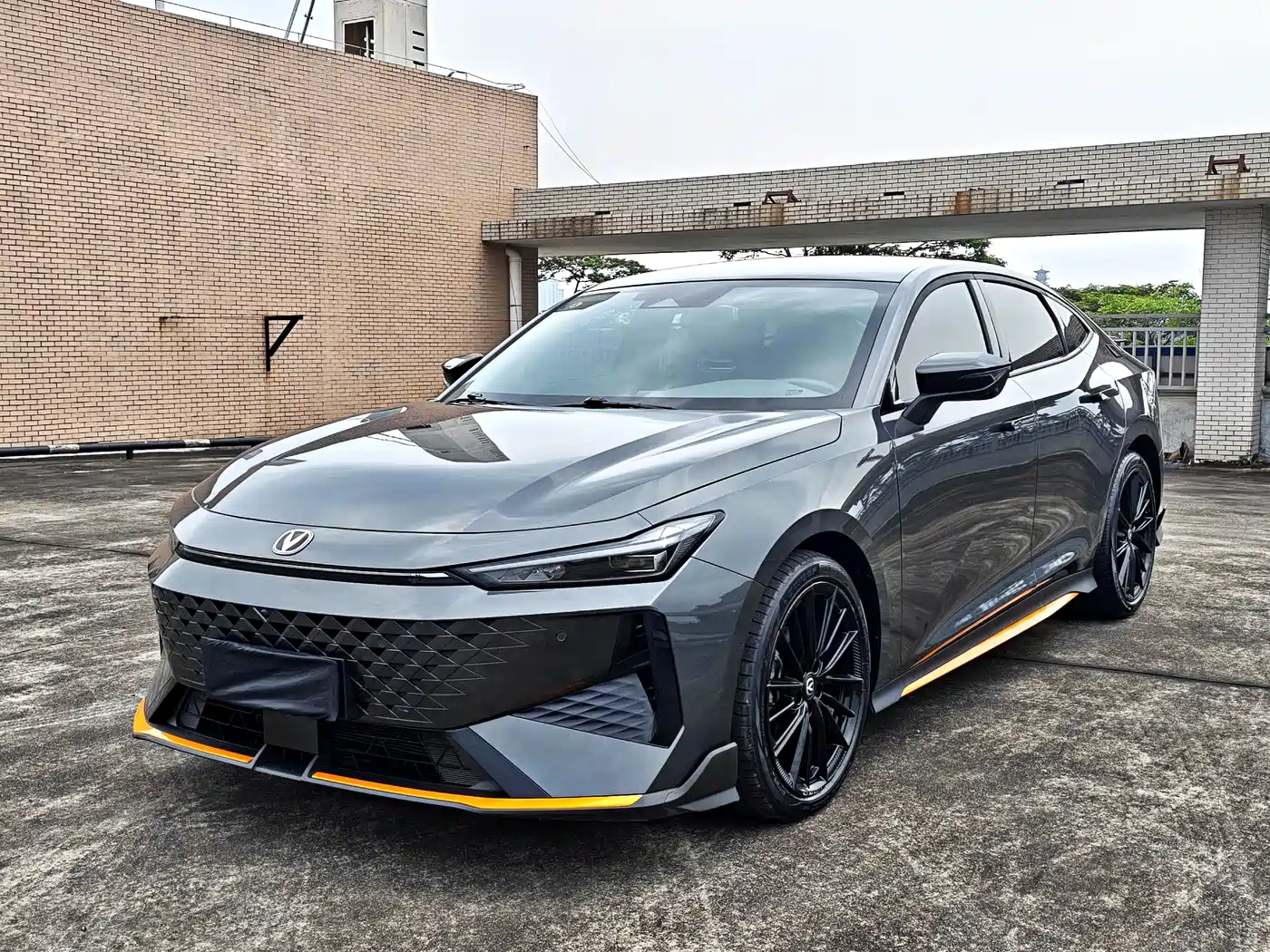 Changan UNI-V 2024 1.5T Deluxe Sport
