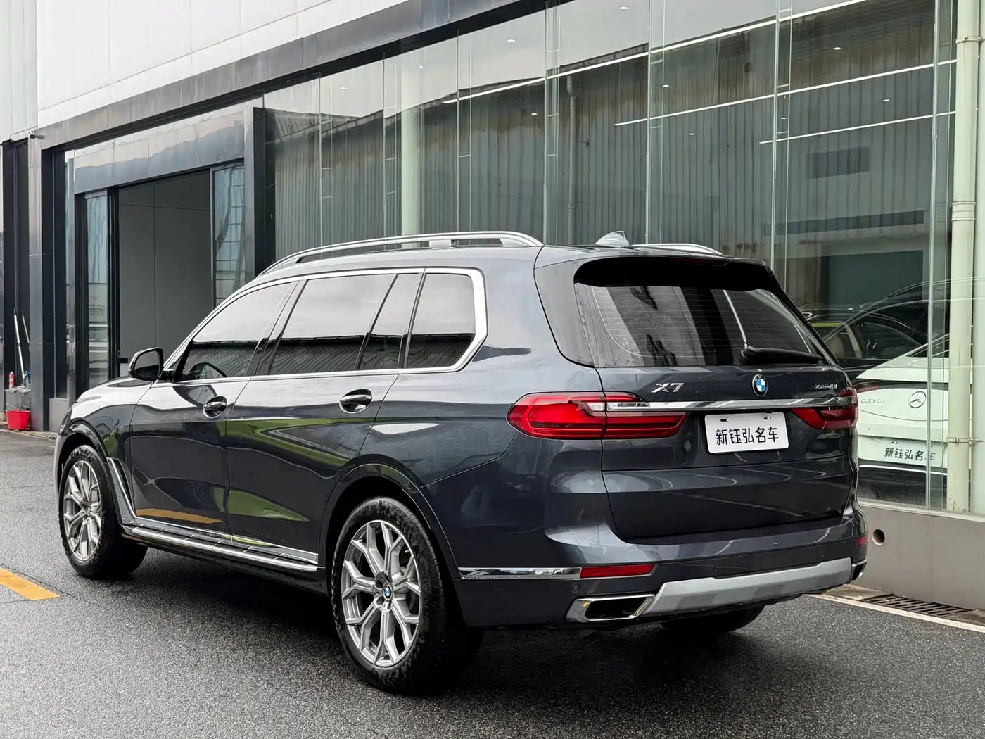 BMW X7 2020 xDrive40i Leading Luxury Package фото 4