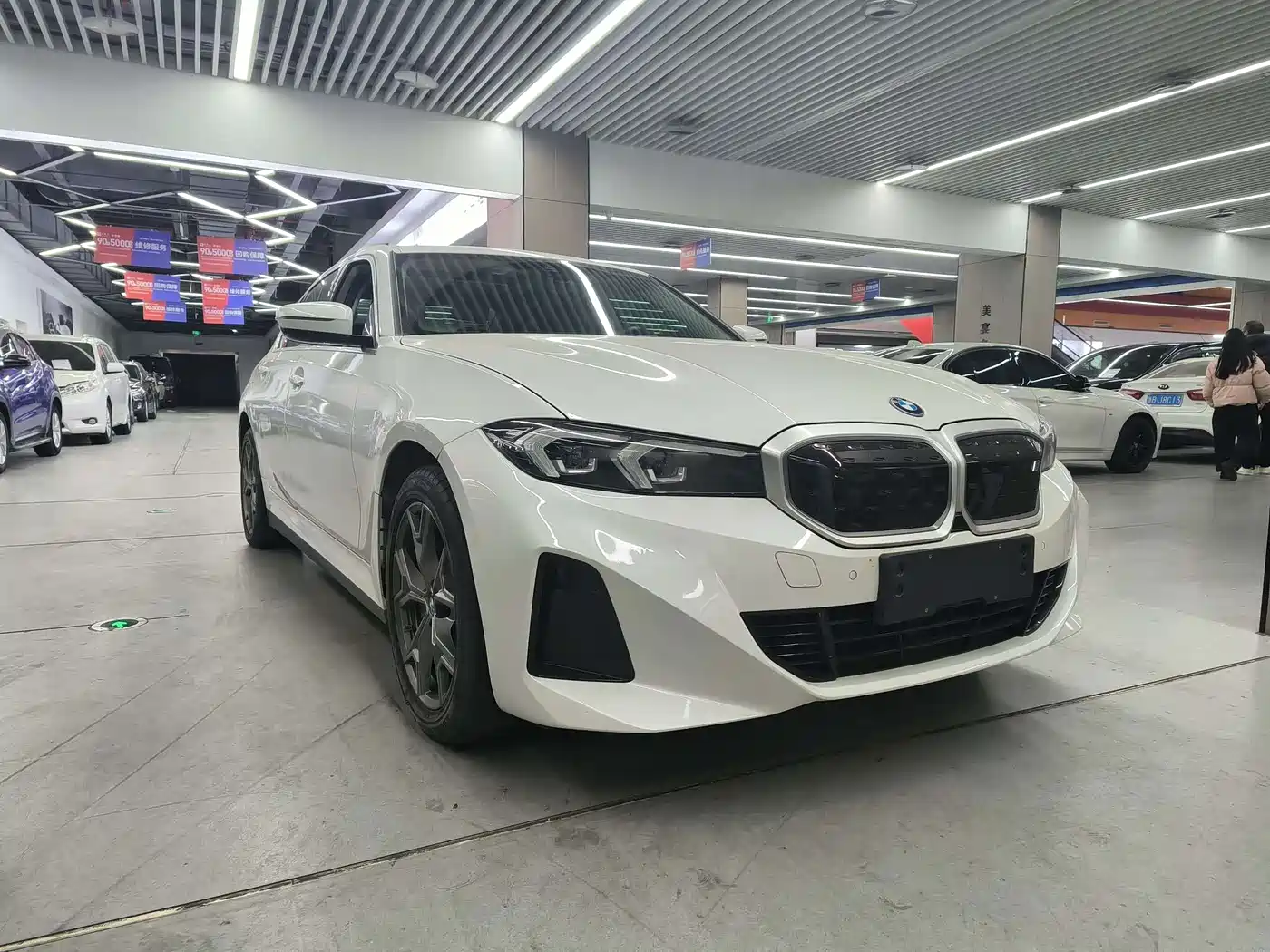 BMW i3 2022 eDrive 35 L фото 3