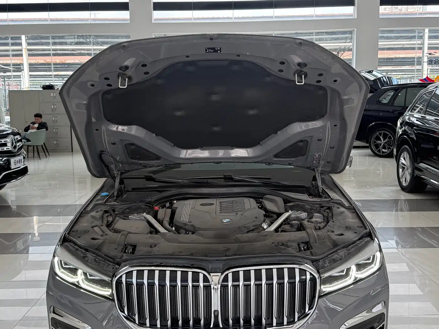 BMW 7 Series 2019 740Li Leading M Sport Package фото 5