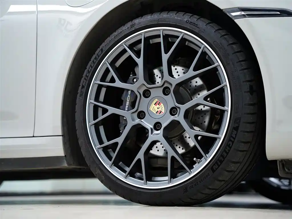 Porsche 911 2023 Carrera 3.0T фото 50