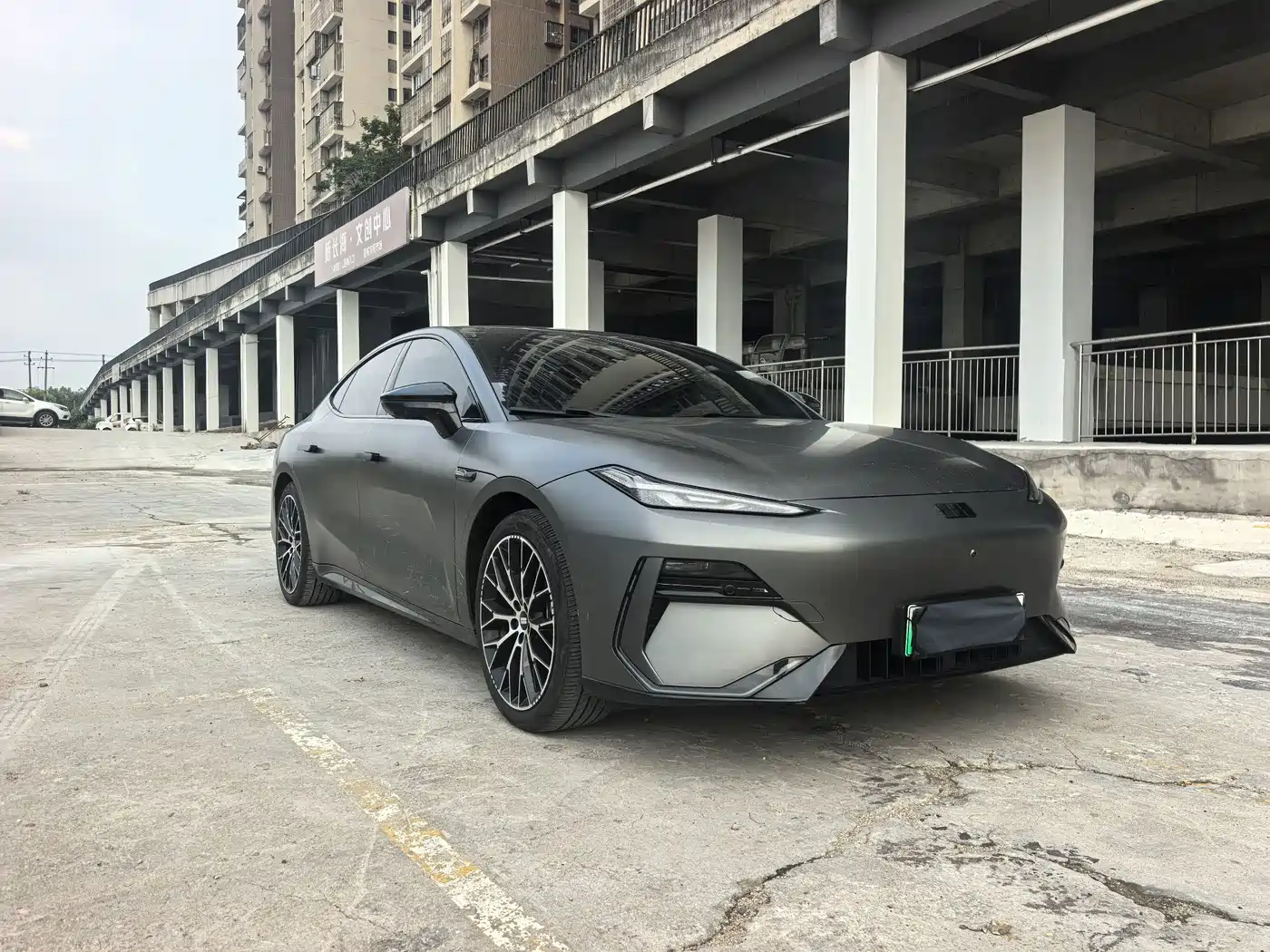 Geely Galaxy Galaxy E8 2024 2024 620km 4WD Starship Performance Edition