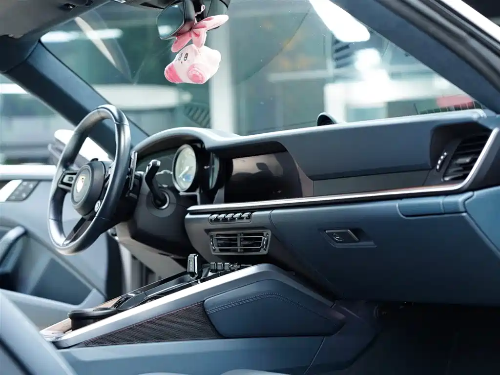 Porsche 911 2023 Carrera 3.0T фото 42
