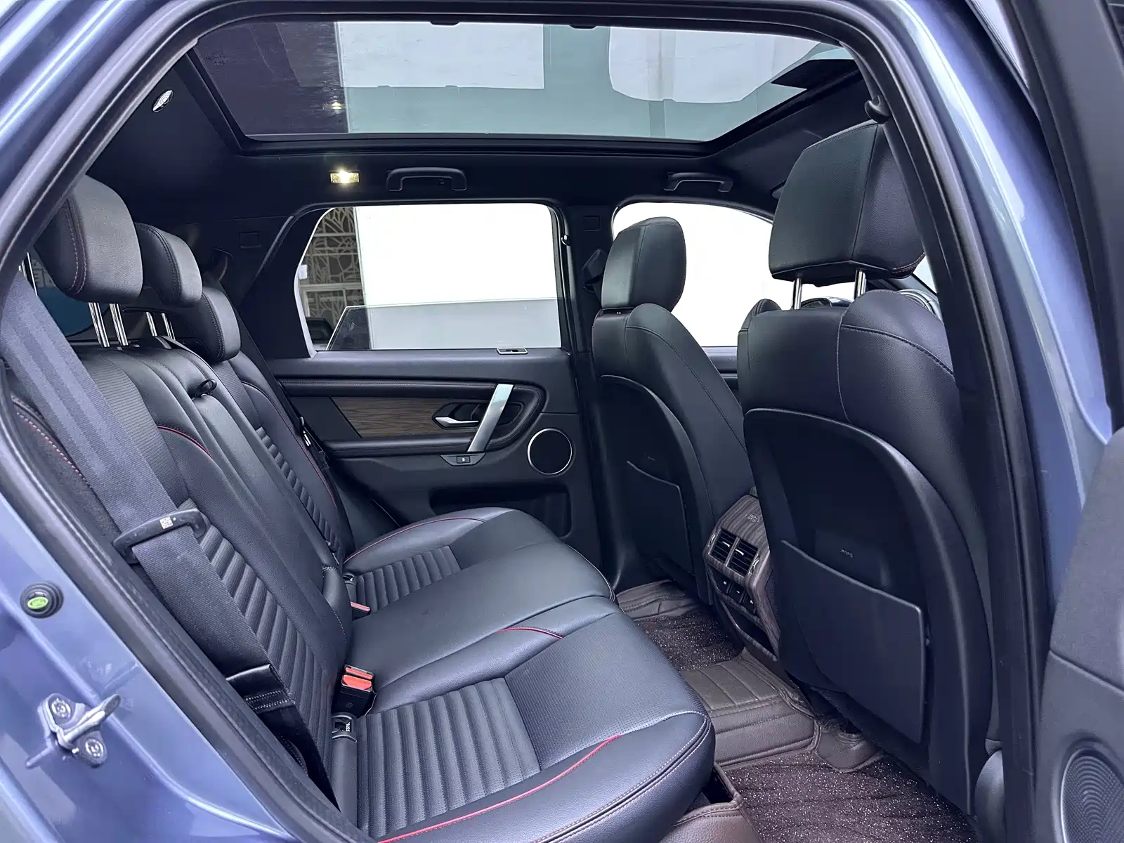 Фото 13 - Land Rover Discovery Sport