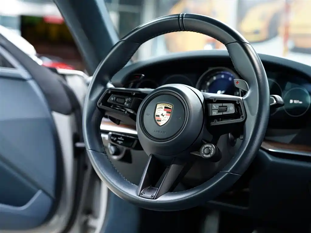 Porsche 911 2023 Carrera 3.0T фото 45