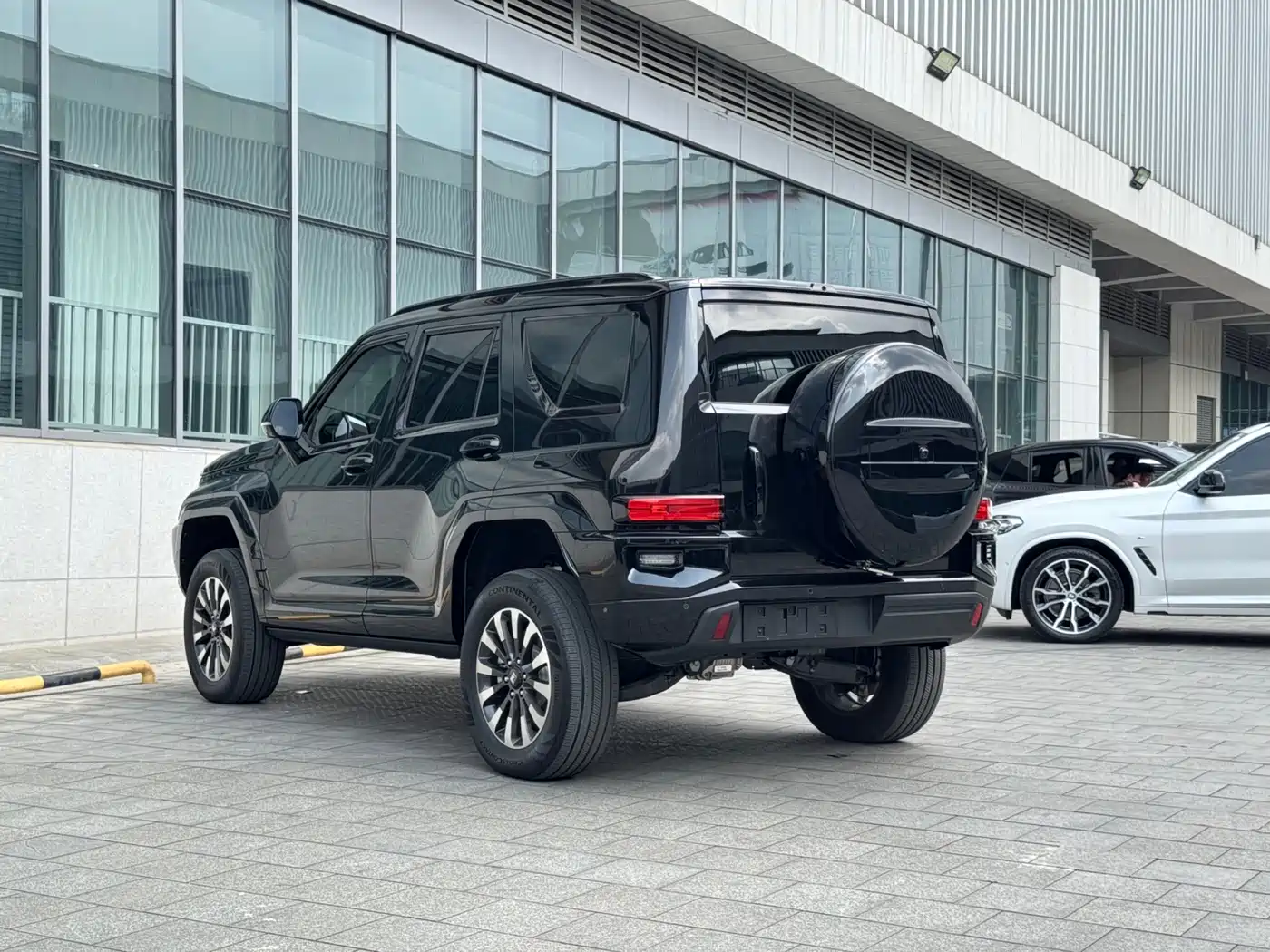 TANK TANK 700 NEW ENERGY