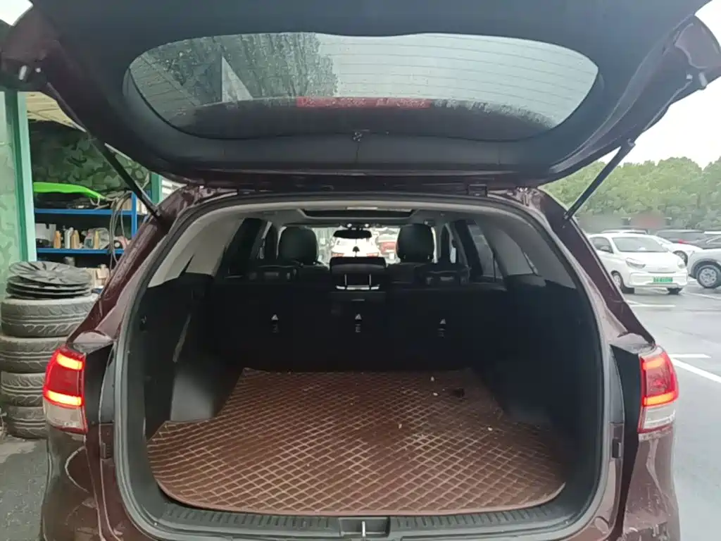 Kia Sorento 2016 2015 Sorento L 2.2T Diesel 4WD Elite 5-Seater China IV