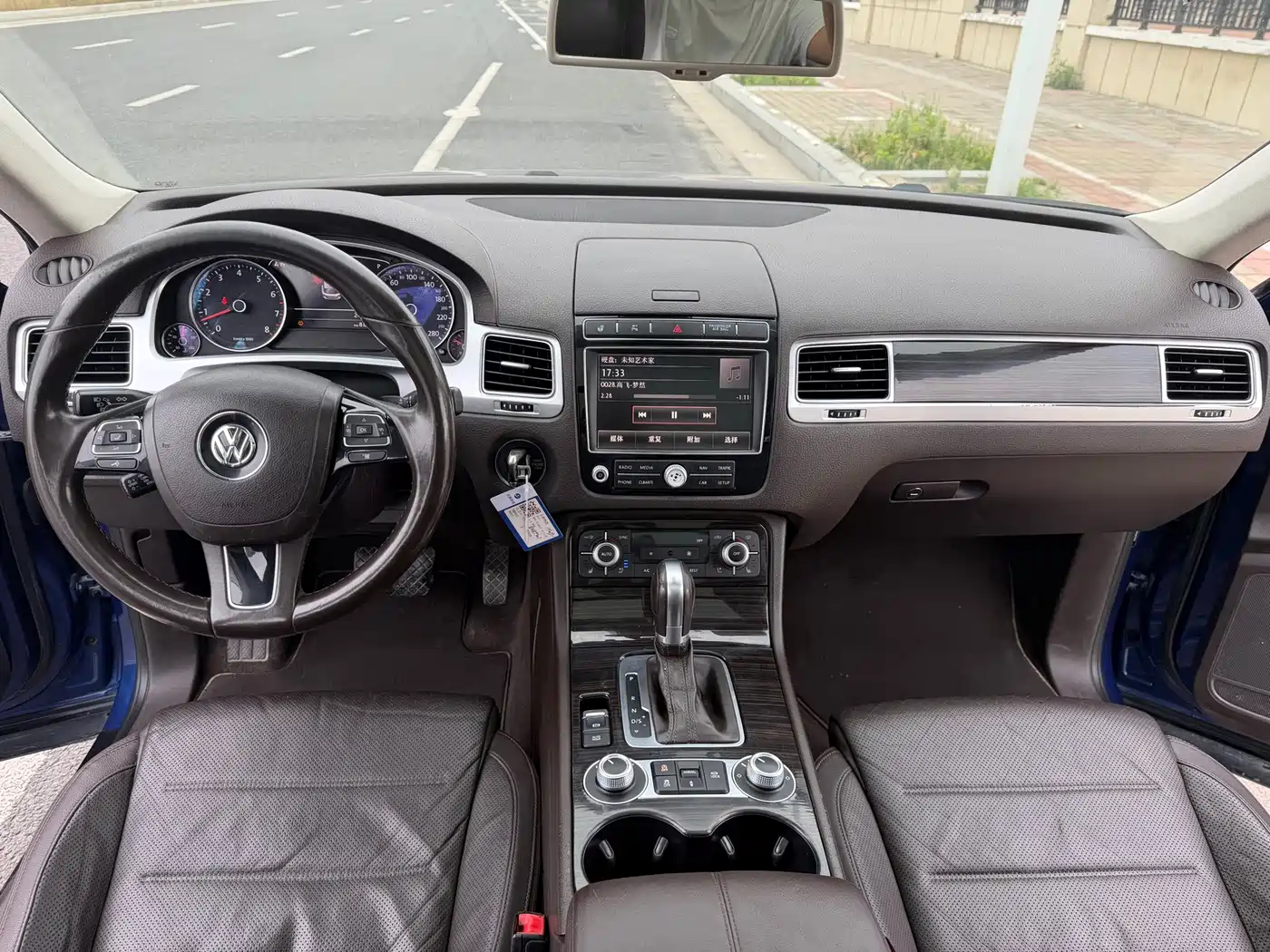 Фото 11 - Volkswagen Touareg
