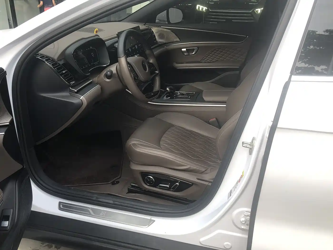 BYD HAN