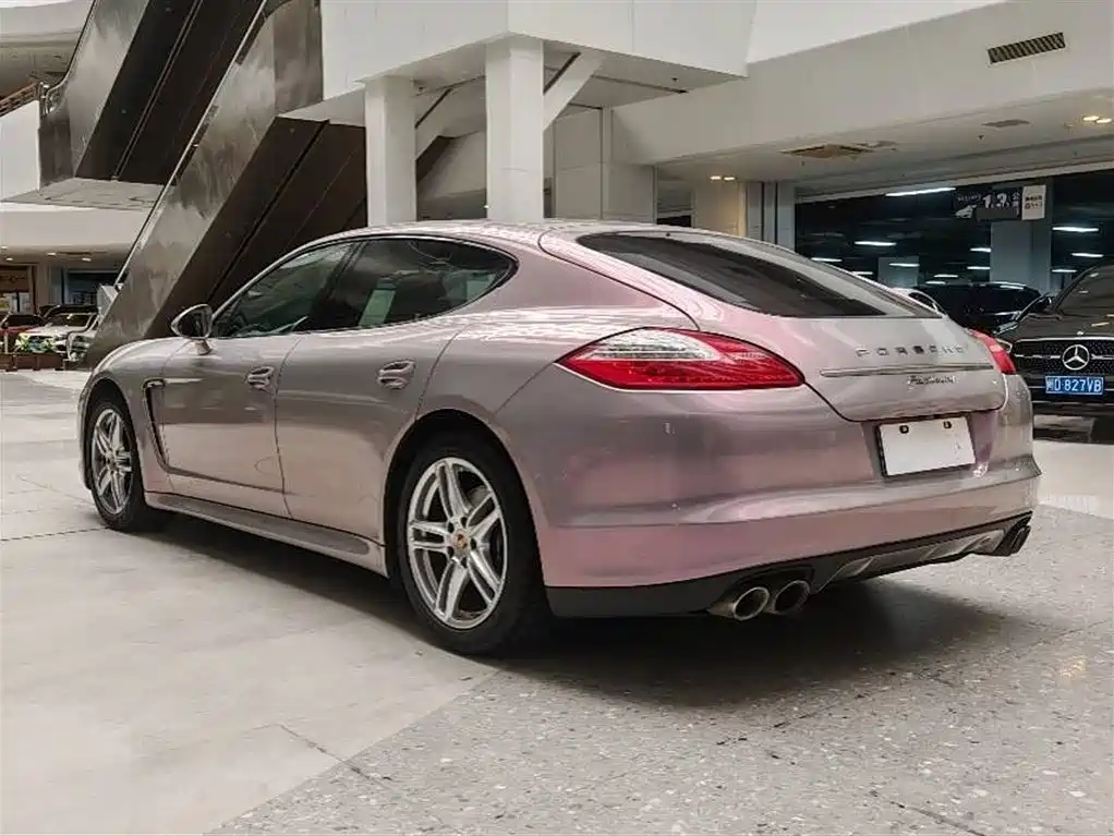 Porsche Panamera 2013 Panamera 4 Platinum Edition 3.6L фото 3