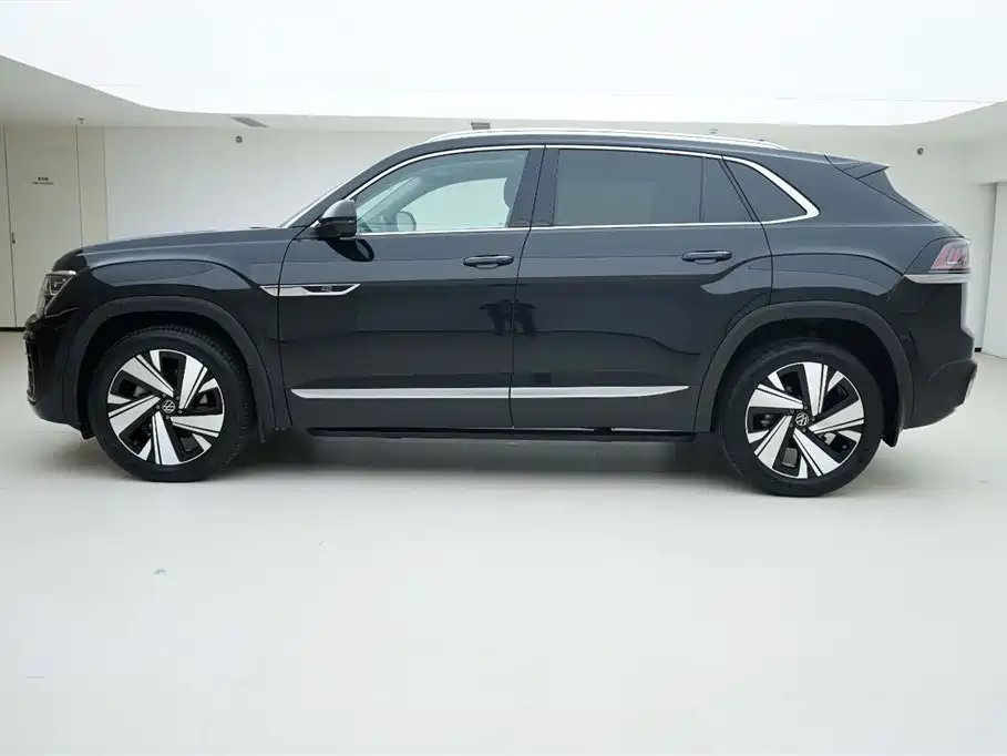 Volkswagen Teramont 2024 Teramont X 380TSI 4WD Premium Luxury Edition фото 3