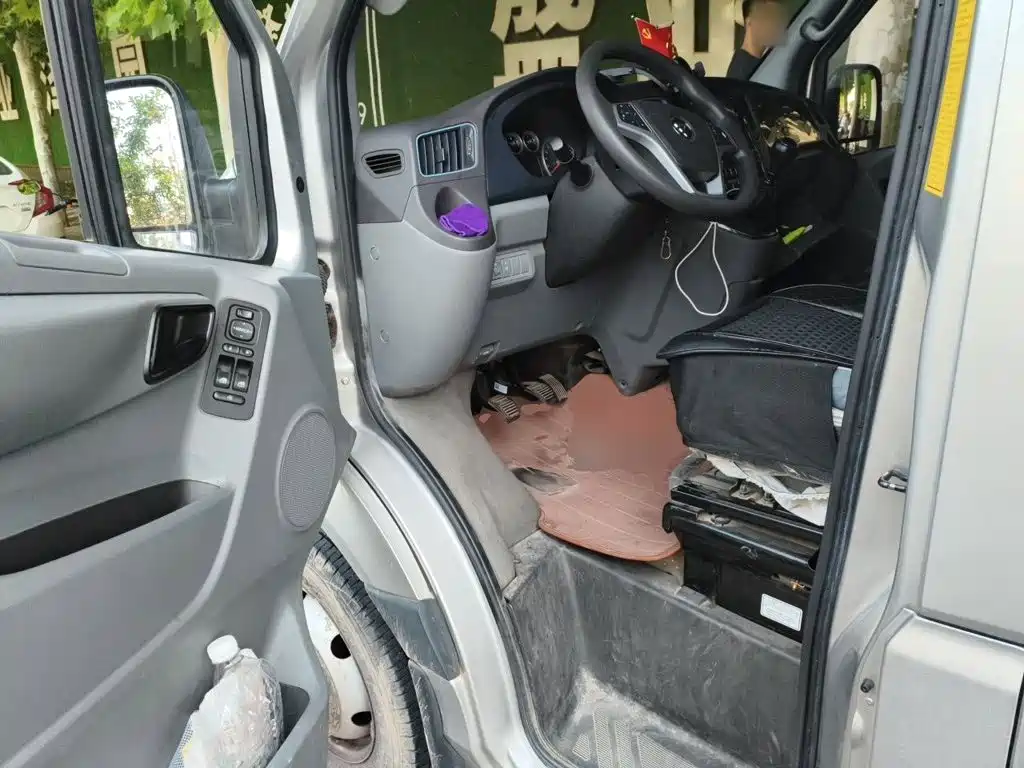 Foton Tuyano 2023 2023 2.5T Manual Jixiang Multi-Purpose Long Wheelbase Medium Roof Dual Rear Tires 7/9-Seater