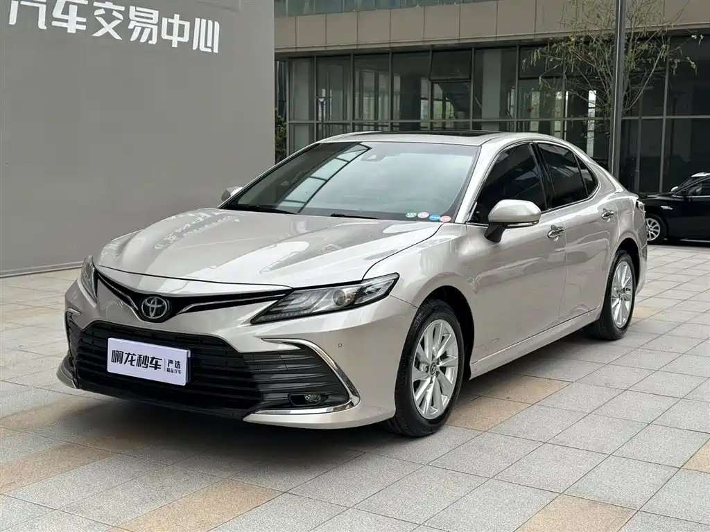 Toyota Camry 2021 2.0G Luxury Edition фото 3