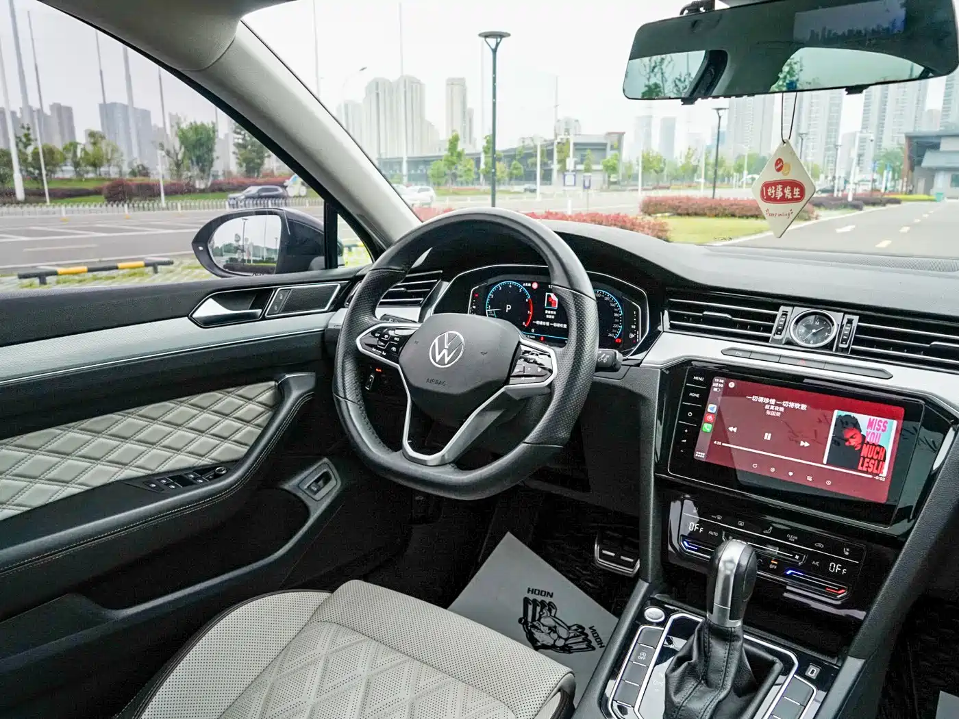 Volkswagen Magotan 2023 Model 2 Million Commemorative Edition 330TSI DSG Luxury фото 11