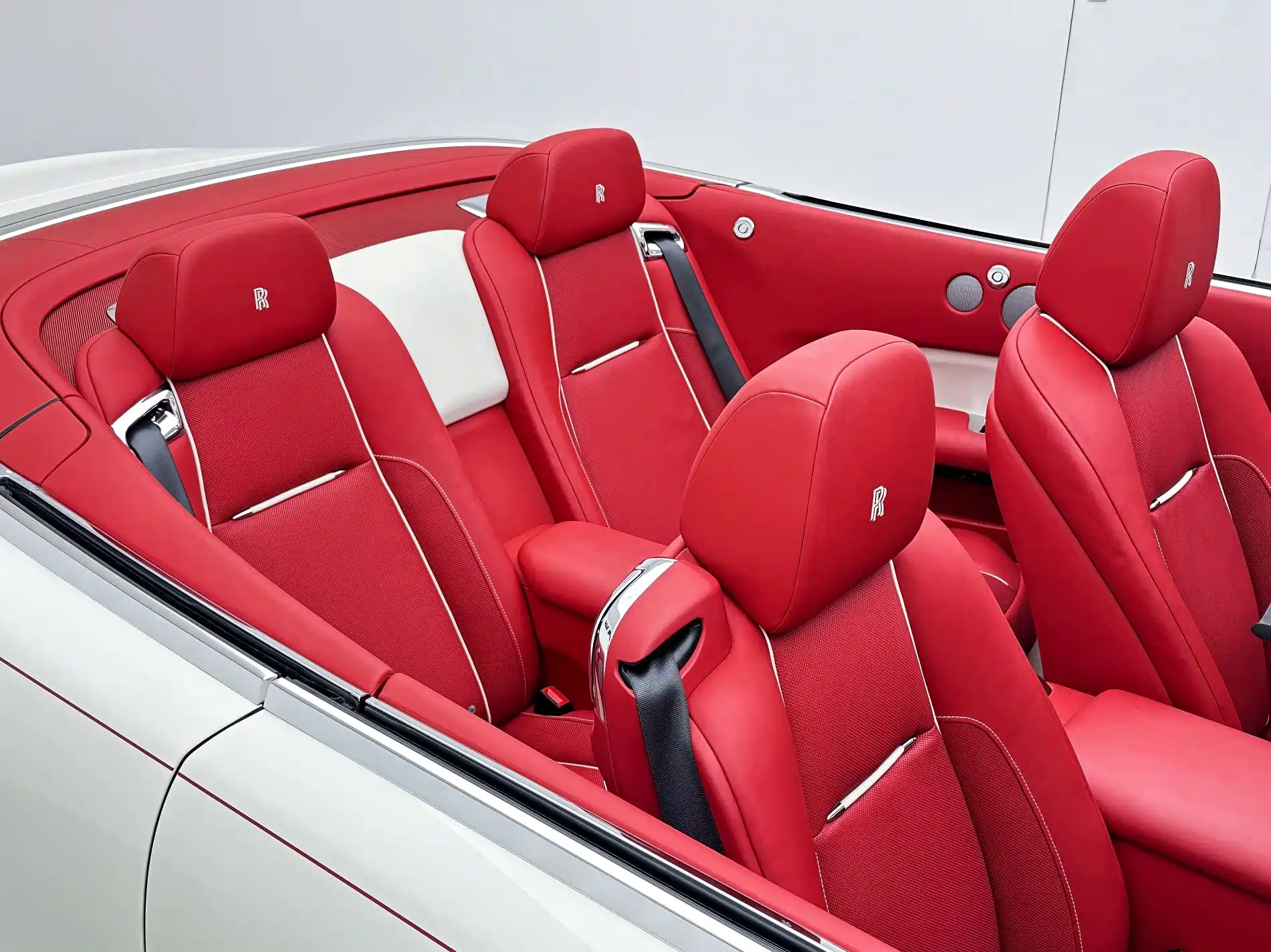 Фото 25 - Rolls-Royce Dawn