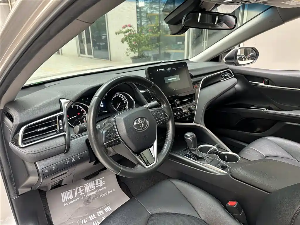 Toyota Camry 2021 2.0G Luxury Edition фото 9