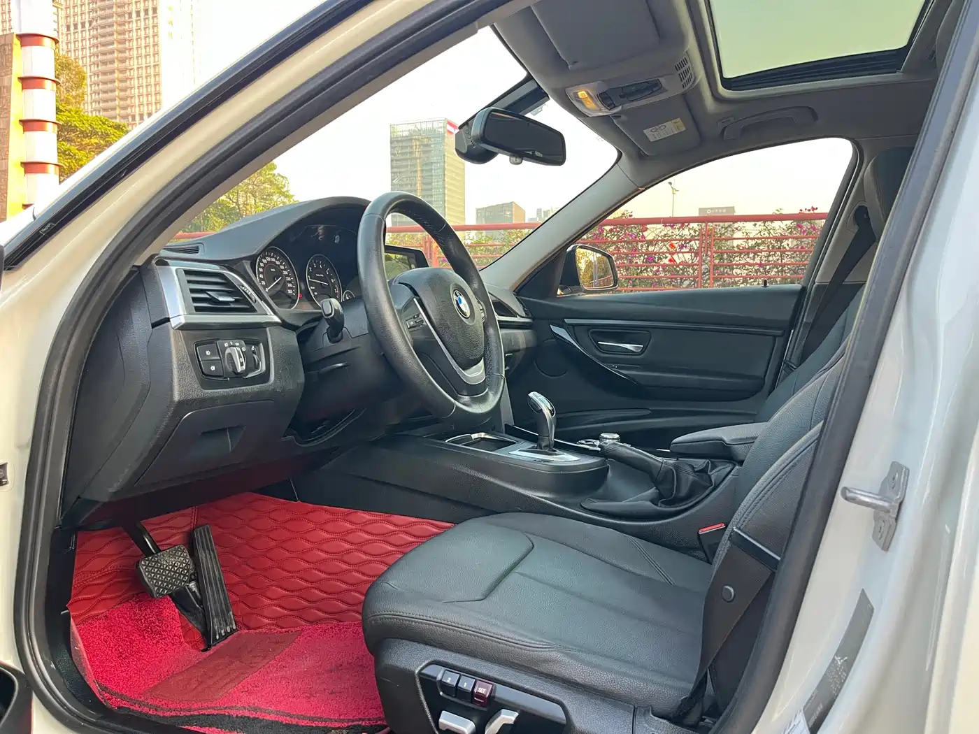 BMW 3 Series 2017 320Li M Sport фото 4