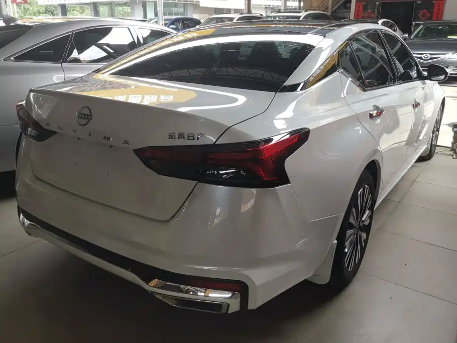 Nissan TEANA, миниатюра 3