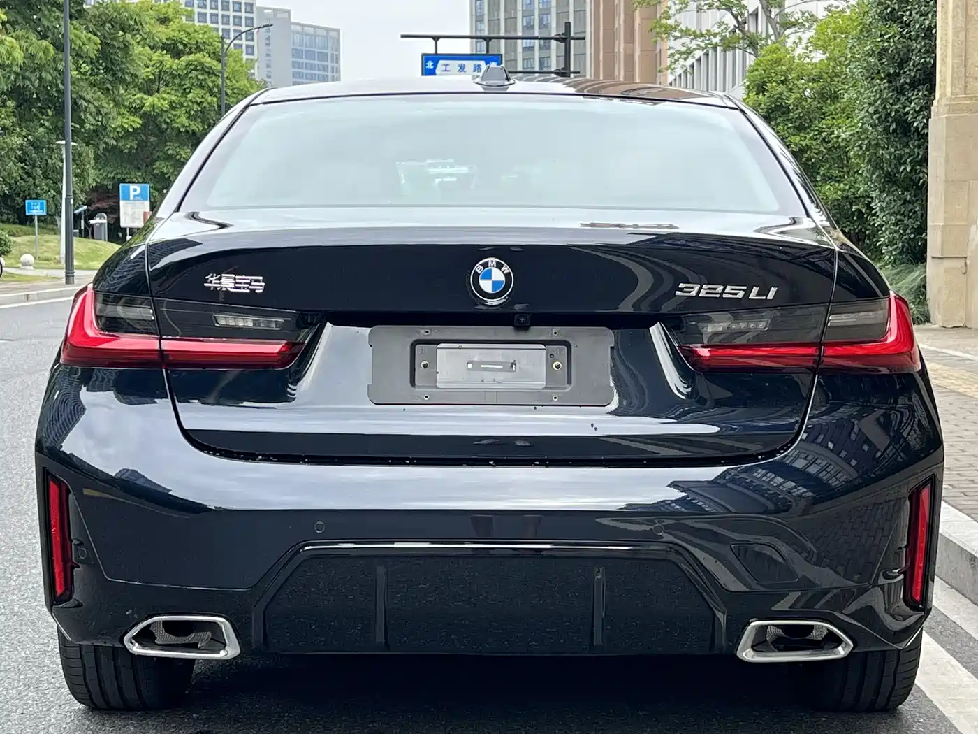 BMW 3-SERIES