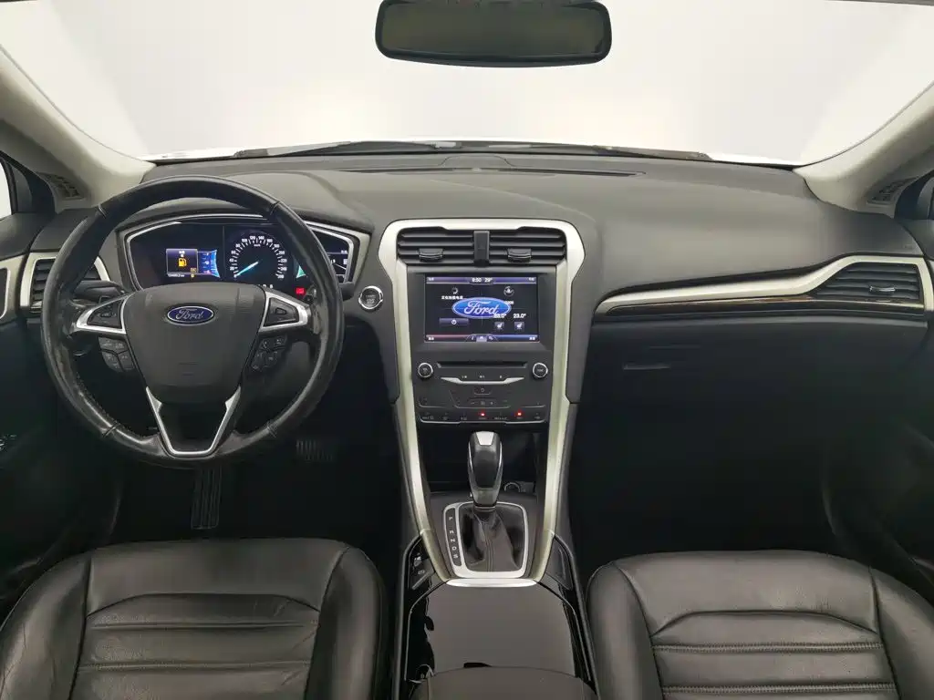 Фото 5 - Ford Mondeo
