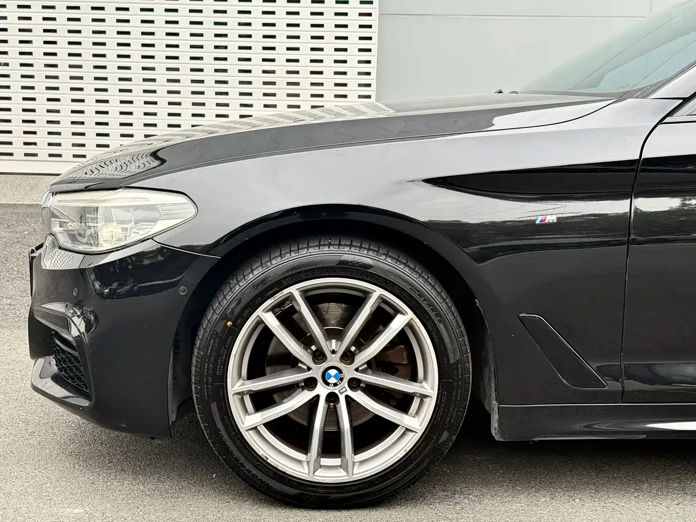 BMW 5 Series 2018 525Li M Sport Package фото 18