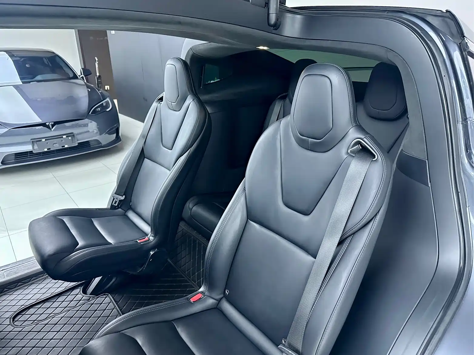 Фото 4 - Tesla Model X
