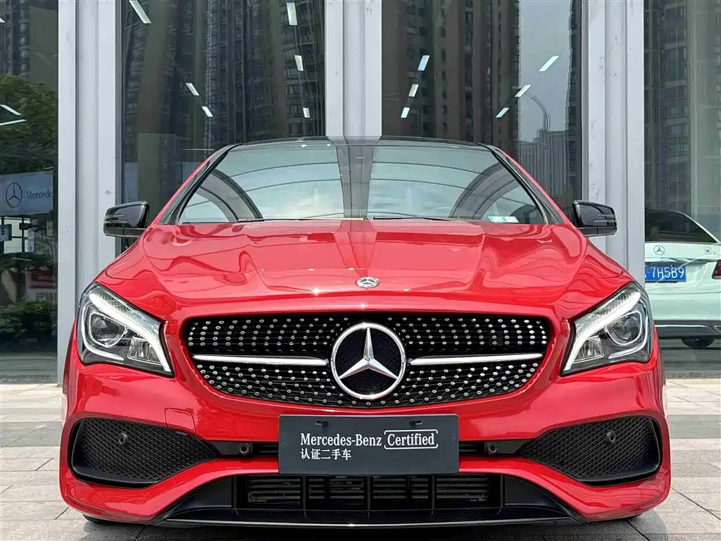 Mercedes-Benz CLA (Import) 2018 CLA 220 4MATIC фото 5