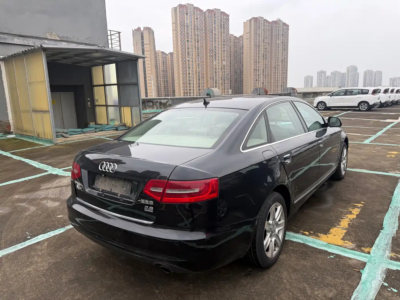 Photo 2 - Audi A6L