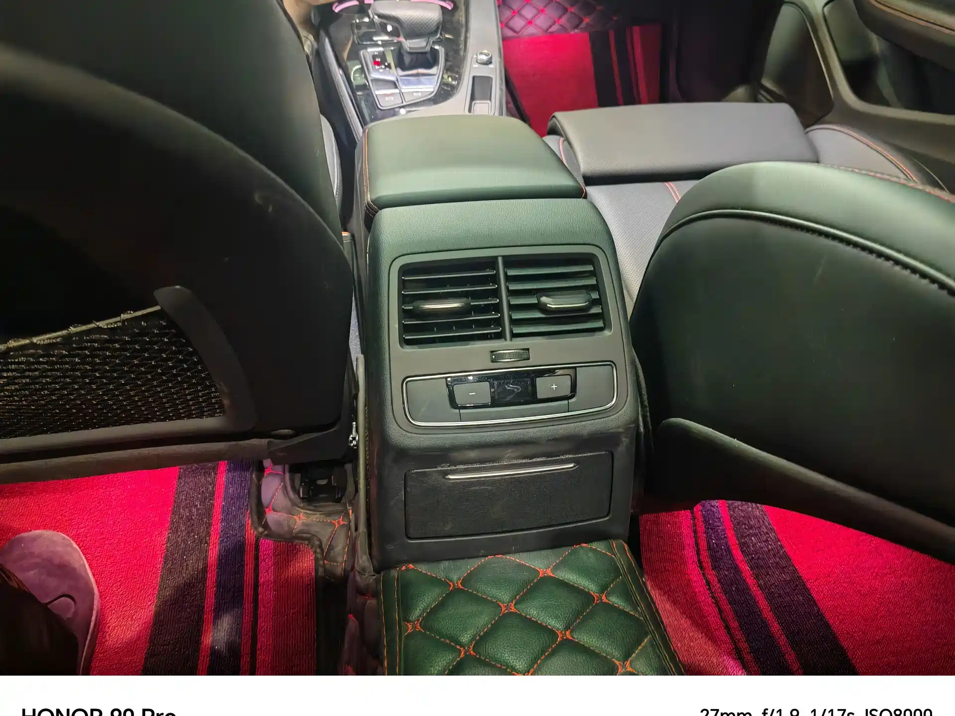 Фото 6 - Audi A4L