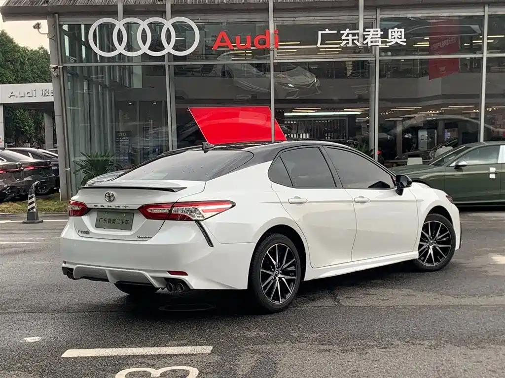 Toyota Camry 2021 2.0S Sporty Edition фото 7