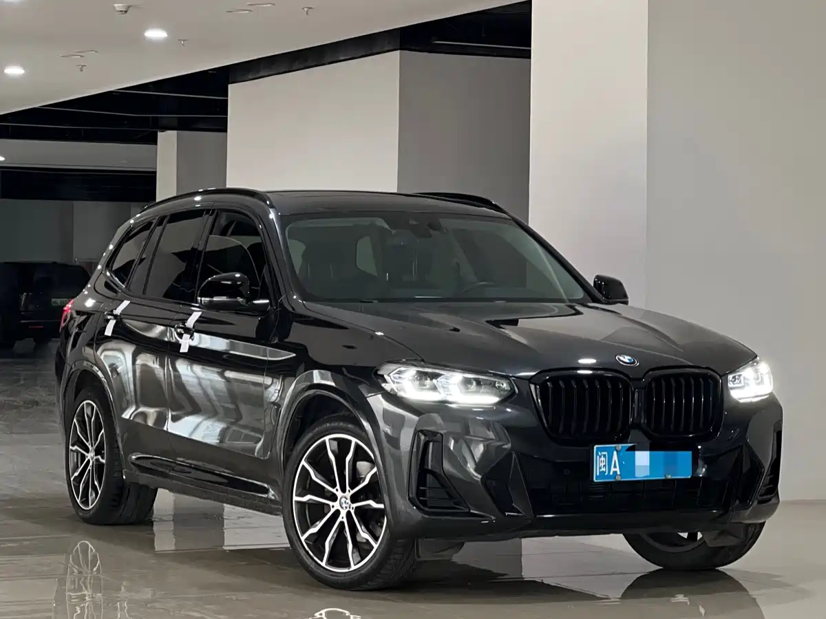 BMW X3 2022 xDrive30i Leading M Night Package фото 3