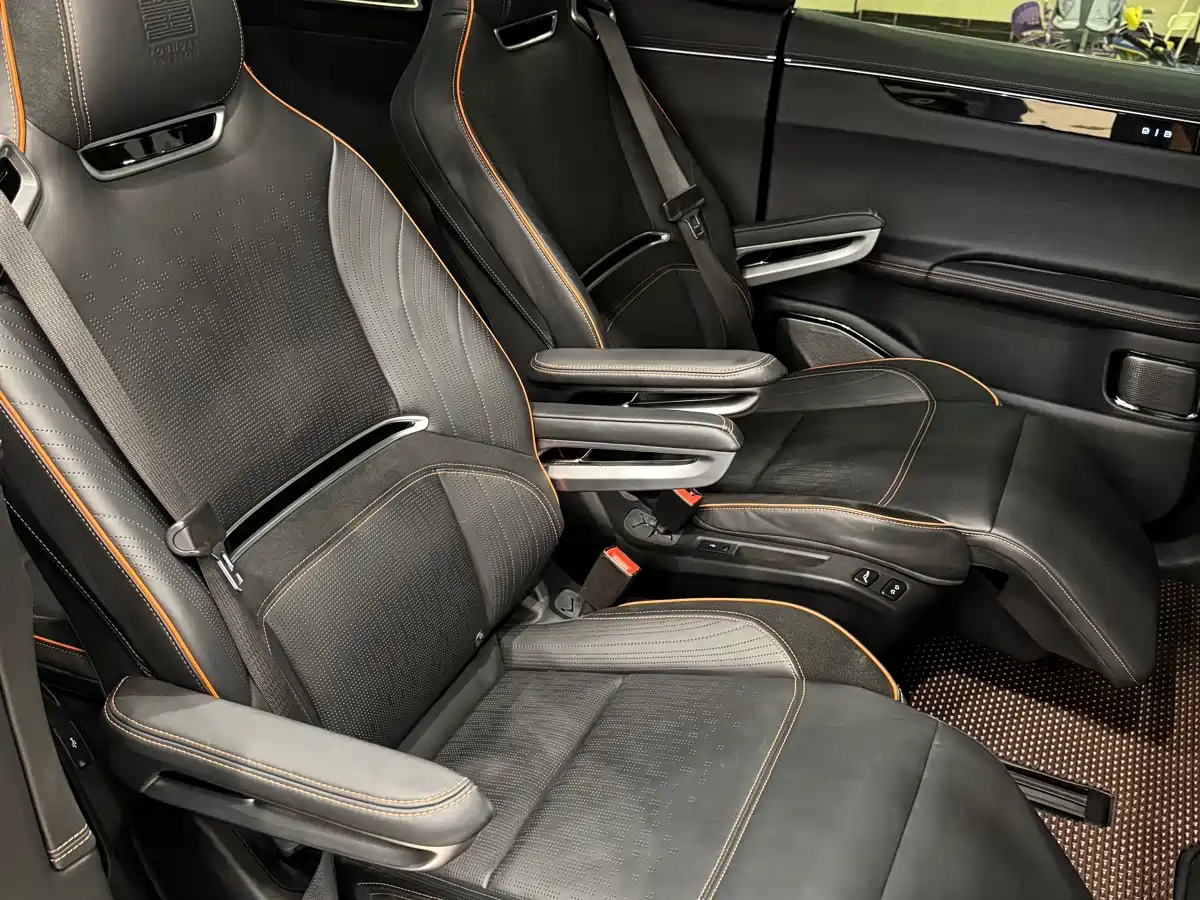 HiPhi X 2021 2021 Founder Edition 6-Seater