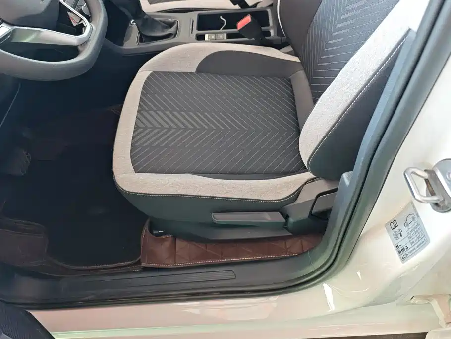 Volkswagen Tharu 2026 2026 New Sharp 1.5L Advance Edition