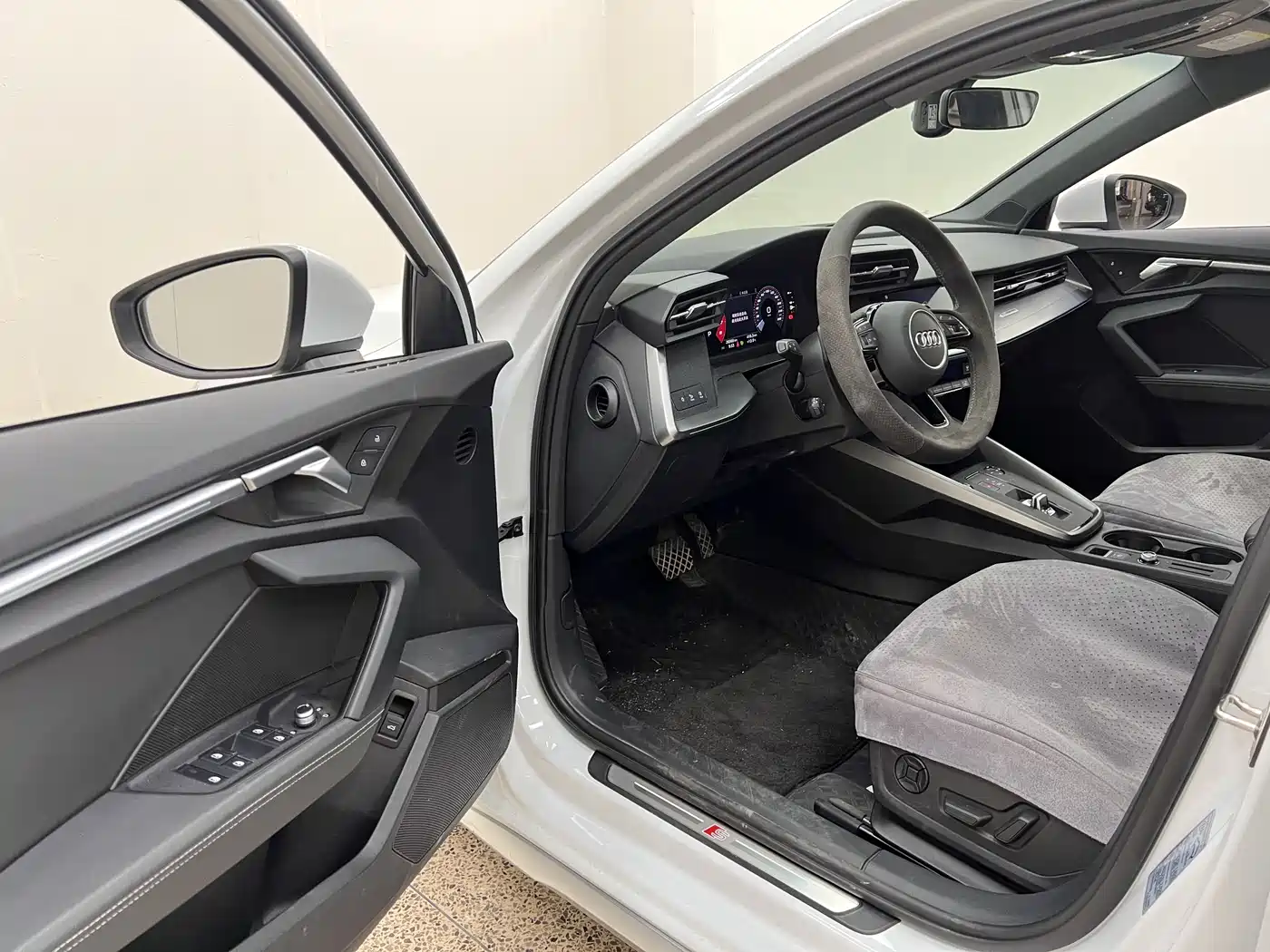 Audi A3 2023 Facelift Sportback 35 TFSI Fashion Sport фото 12