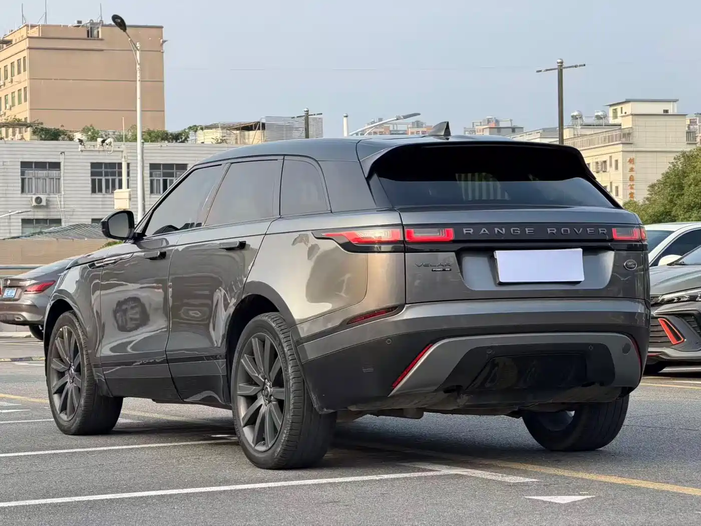 Land Rover Range Rover Velar 2017 P380 R-DYNAMIC HSE фото 9