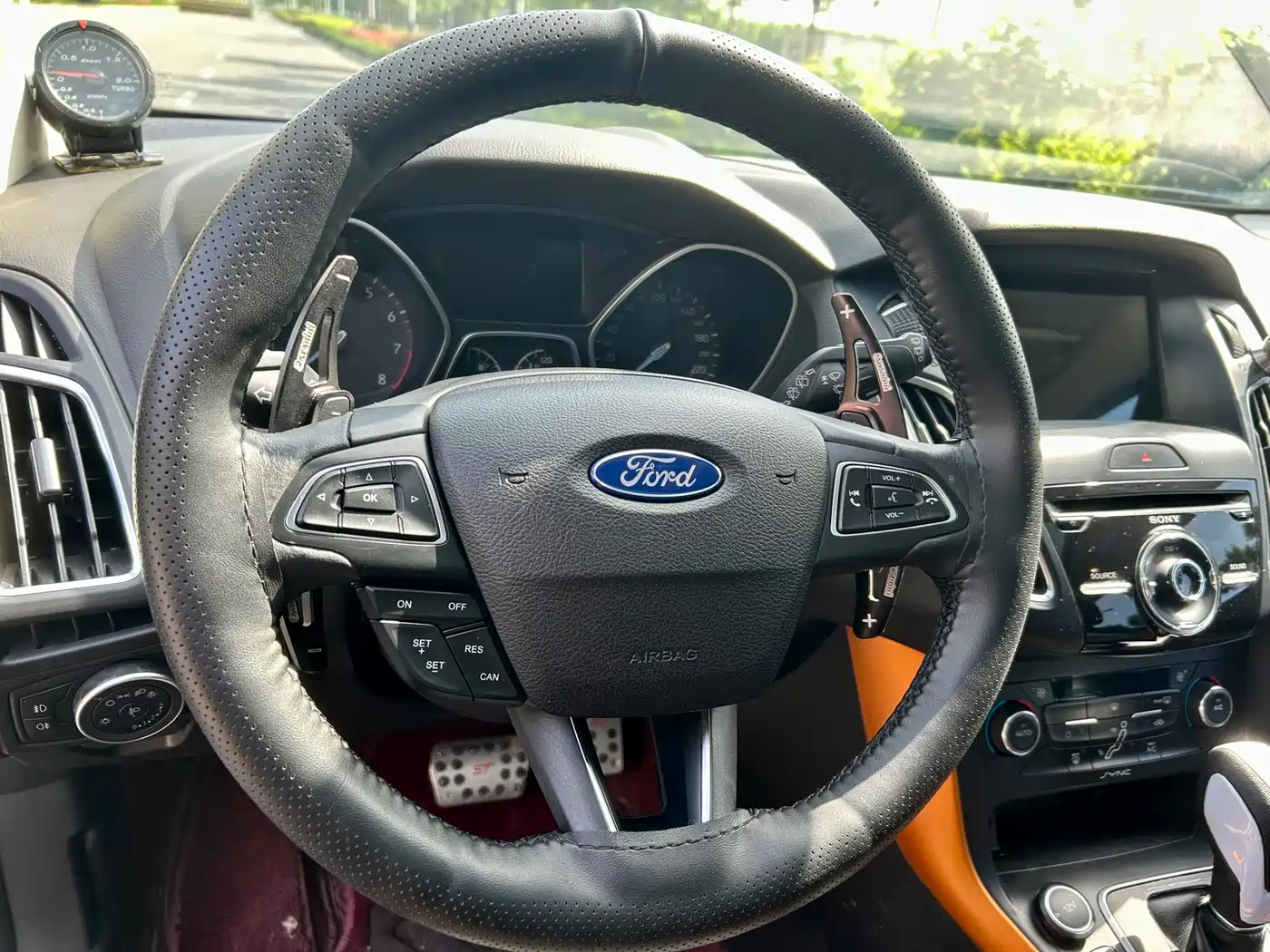 Photo 10 - Ford Focus