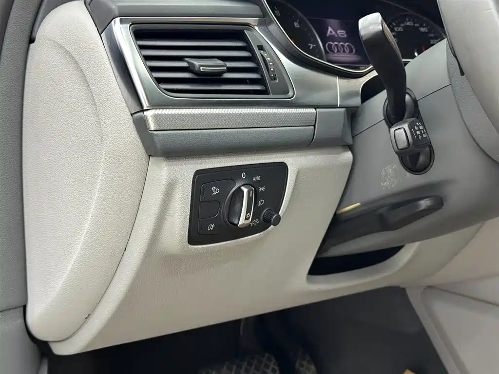 Audi A6L 2014 TFSI Standard фото 7