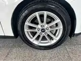 Фото 18 - Ford Focus