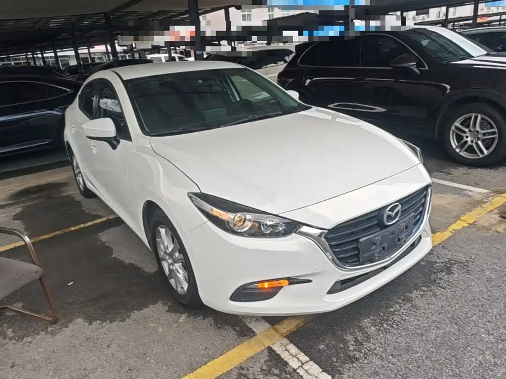 Фото 22 - Mazda Mazda 3