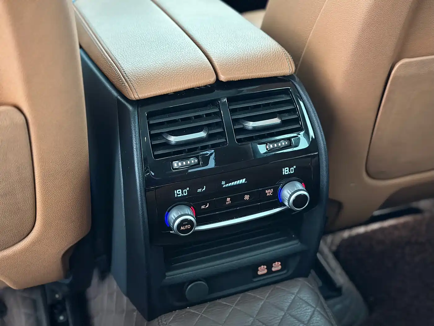BMW 6 Series GT 2020 630i Luxury Design Package фото 14
