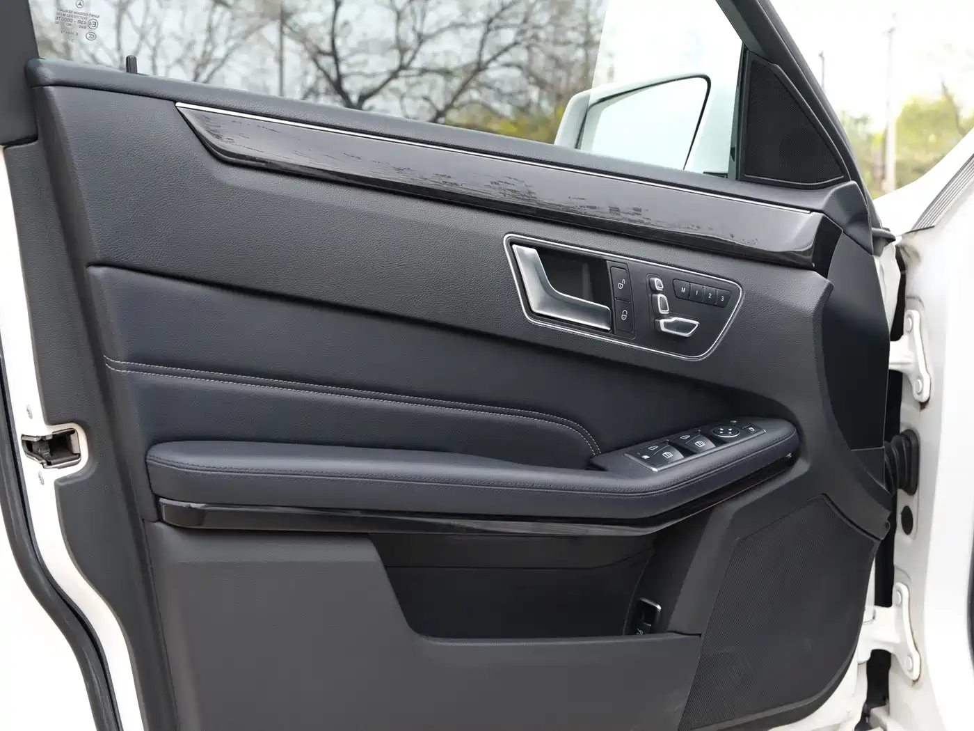 Mercedes-Benz E-Class 2014 Facelift E 260 L Sport фото 8