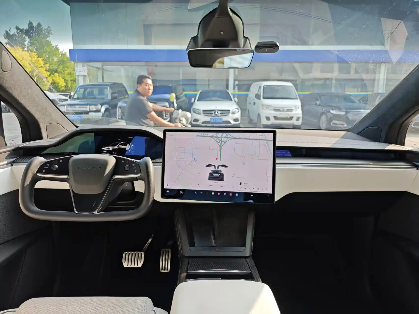 Фото 5 - Tesla Model X