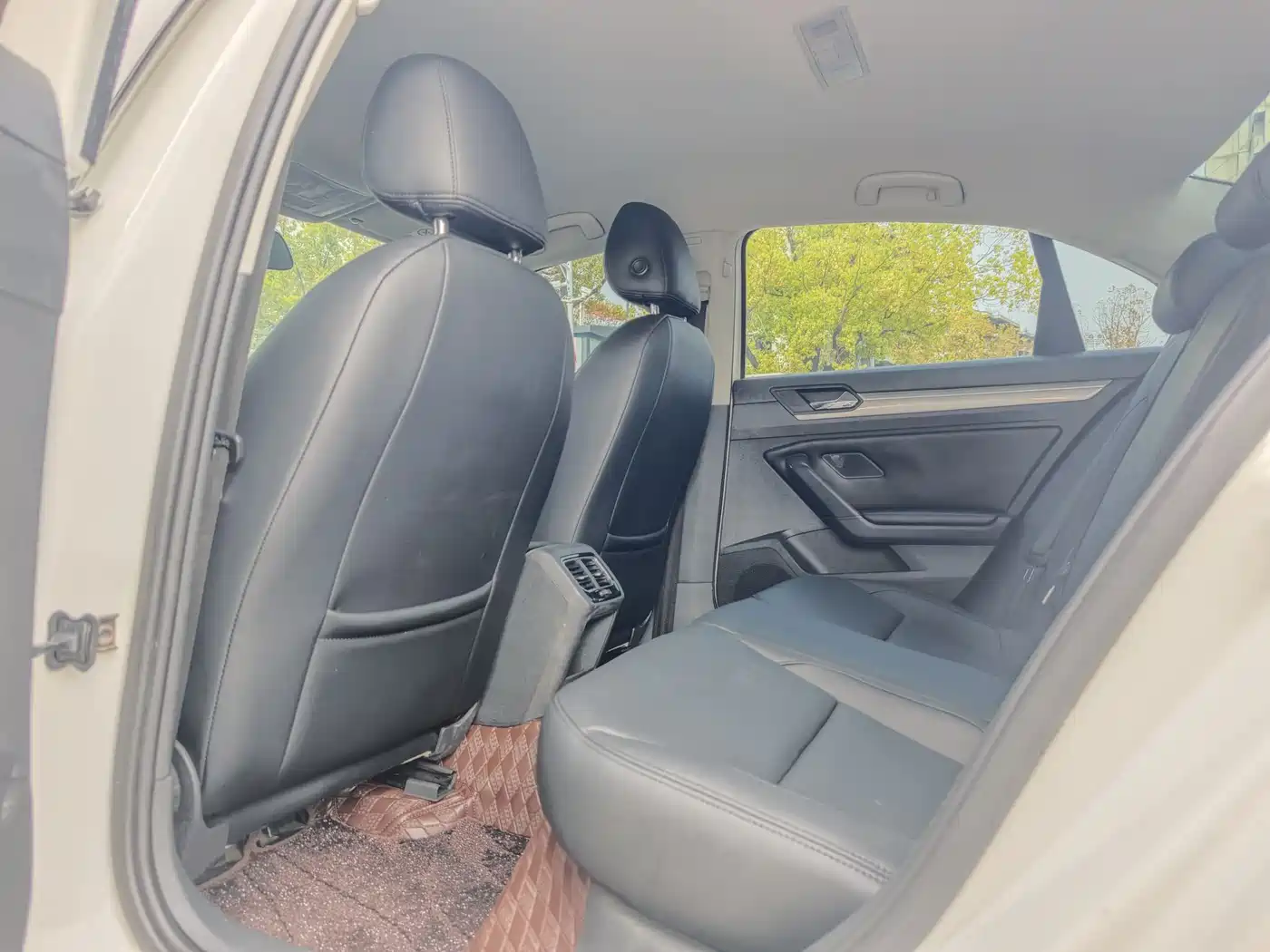 Volkswagen Lamando 2015 230TSI DSG Style фото 10