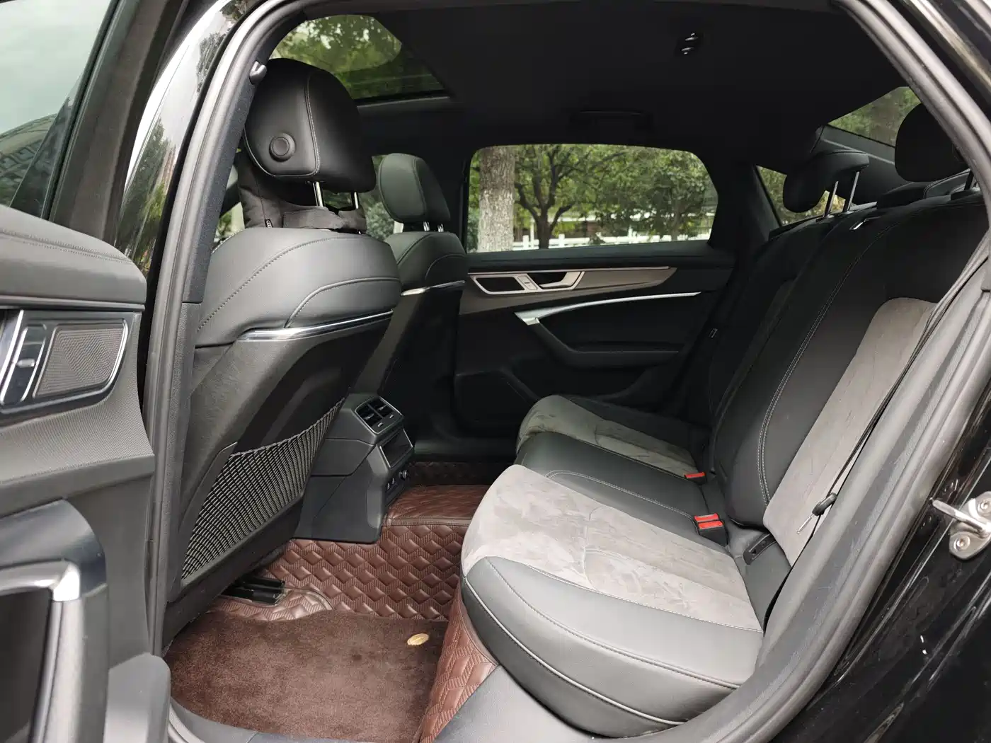 Audi A6L 2023 40 TFSI Luxury Dynamic фото 12